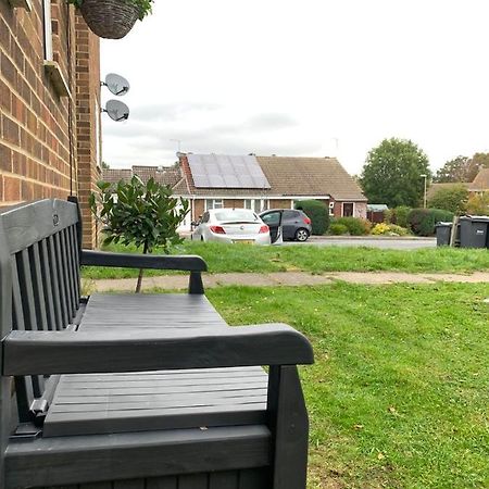 Cosy Studio Apartment Waterlooville Bagian luar foto
